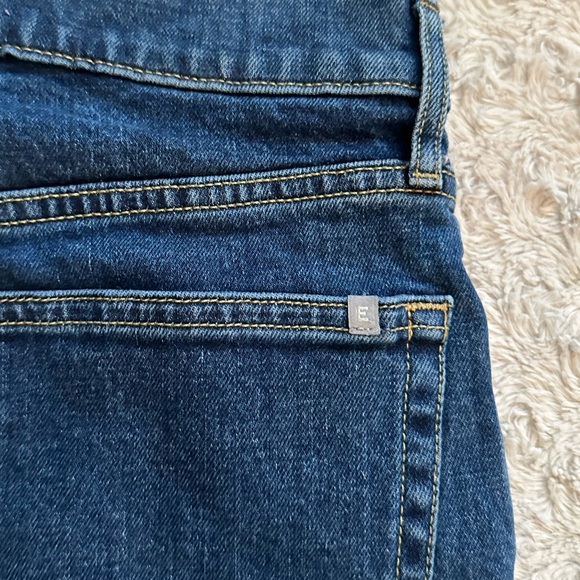 Everlane The Original Cheeky Jean - Picture 10 of 12